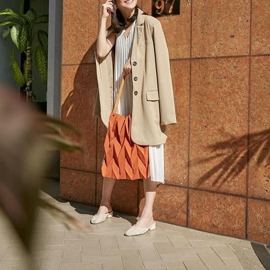 現貨-【免運】-泰國曼谷 Pavi studio 新銳設計師 時尚W純色 3款選 多種顏色 流行包 專業設計師 耐用 真皮